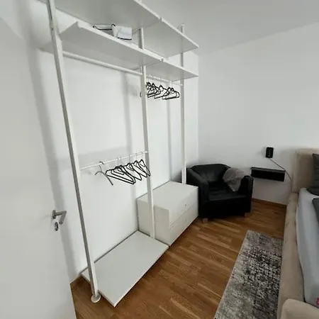 Apartament Sonnige Mit Balkon Im Herzen Von