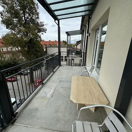 Sonnige Mit Balkon Im Herzen Von Apartament Bayreuth