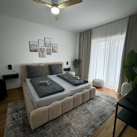 Apartament Sonnige Mit Balkon Im Herzen Von Bayreuth