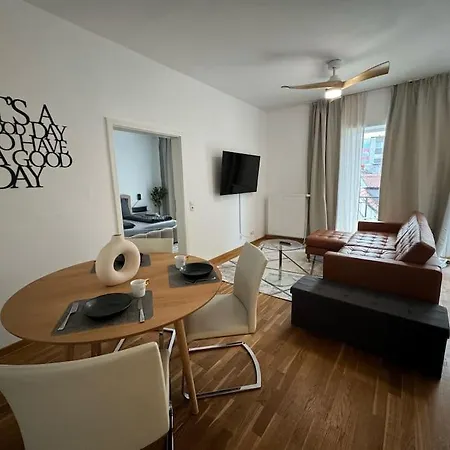 Sonnige Mit Balkon Im Herzen Von Apartament