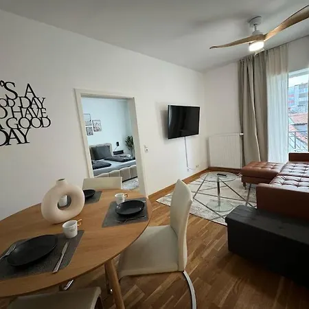 아파트 Sonnige Mit Balkon Im Herzen Von 바이로이트